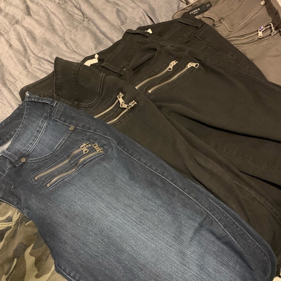 Torrid jeans - Picture 3 of 9